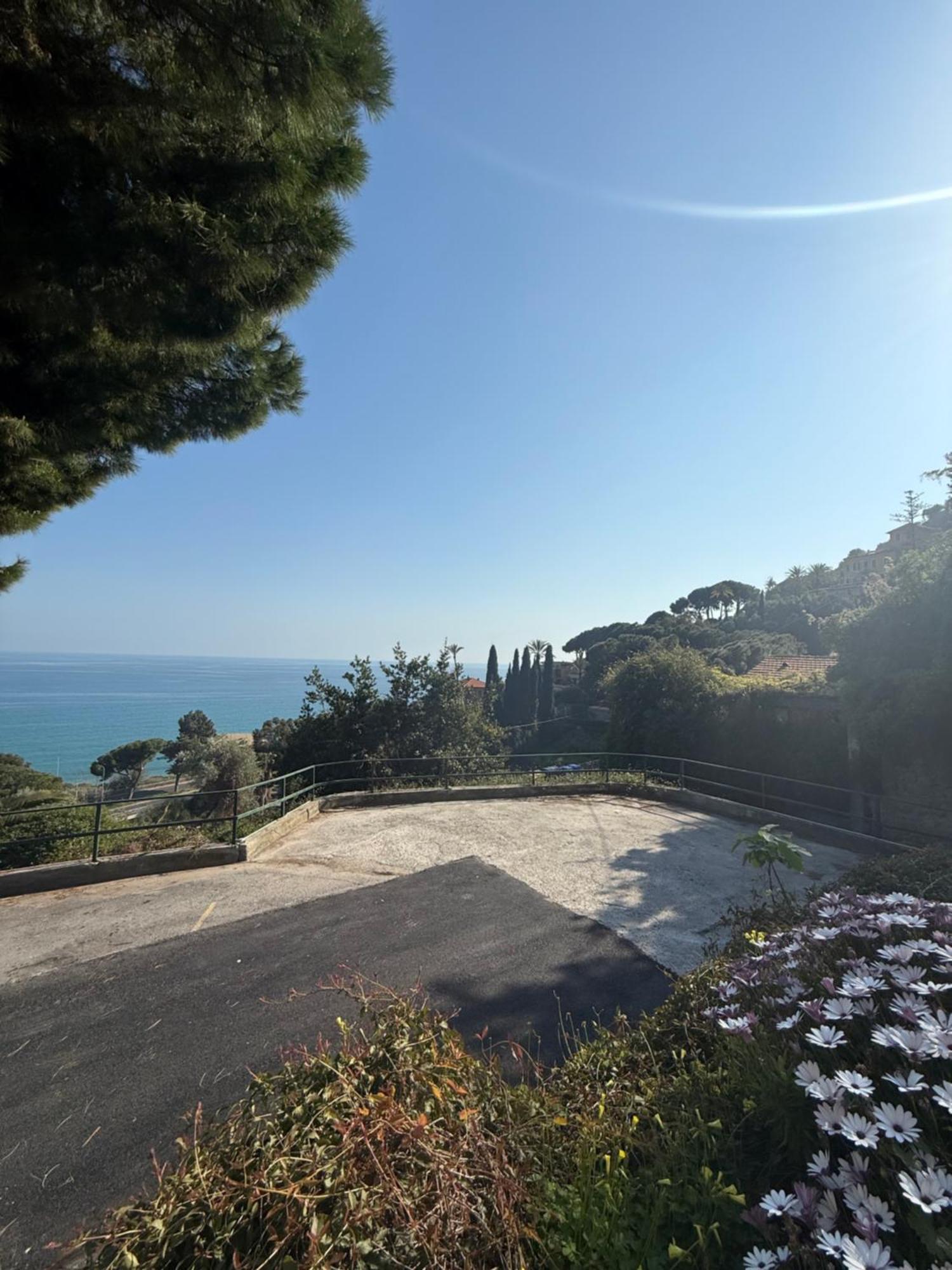 Agriturismo Un Mare di Fiori Ventimiglia Exterior foto