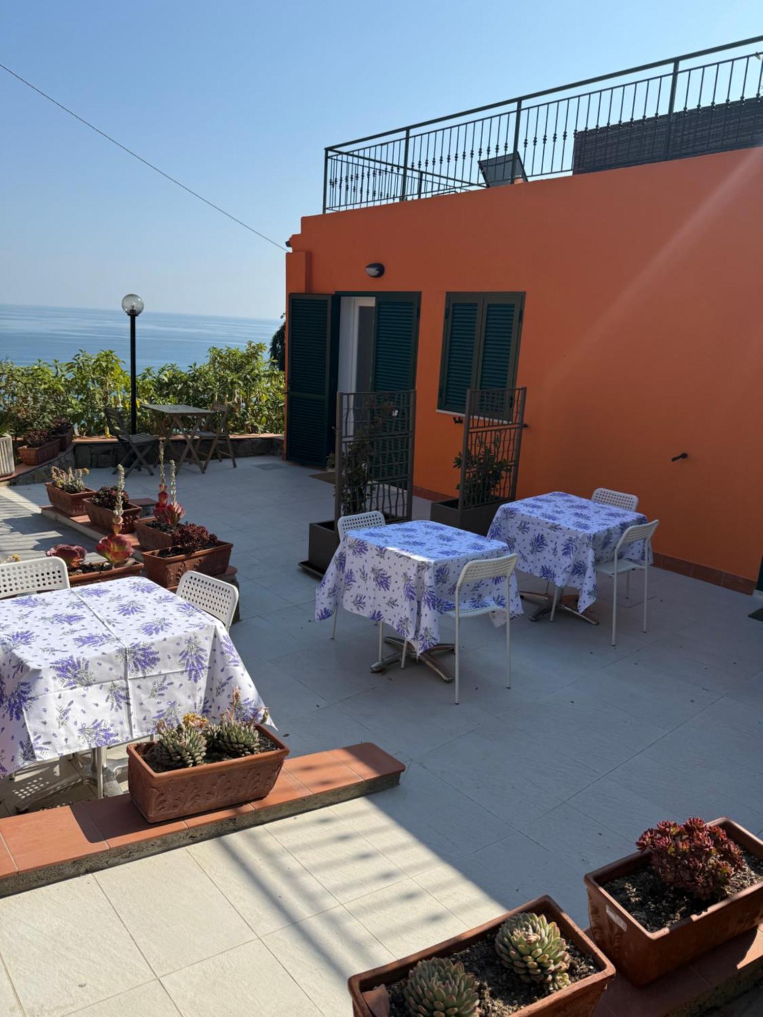Agriturismo Un Mare di Fiori Ventimiglia Exterior foto