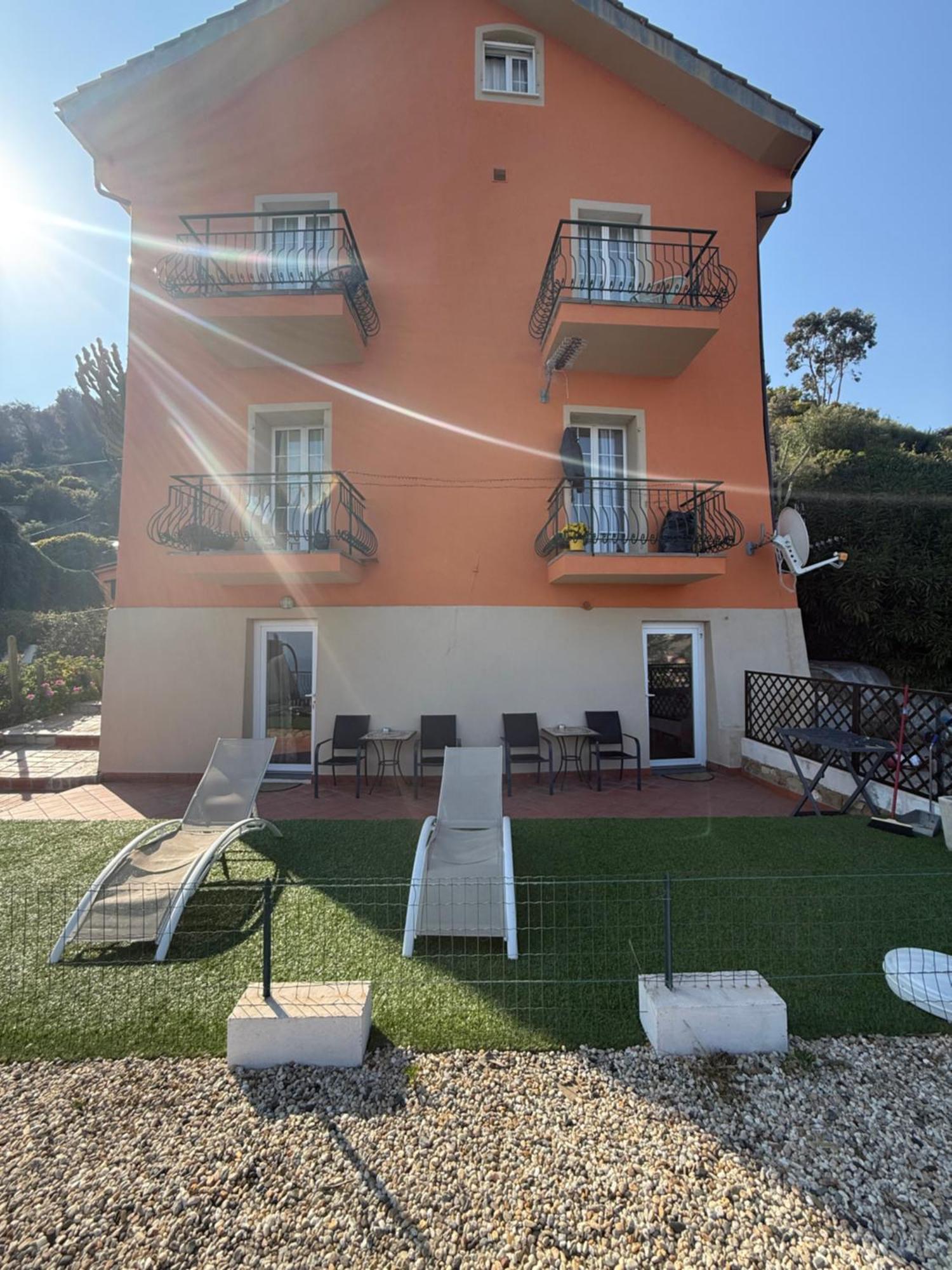 Agriturismo Un Mare di Fiori Ventimiglia Exterior foto