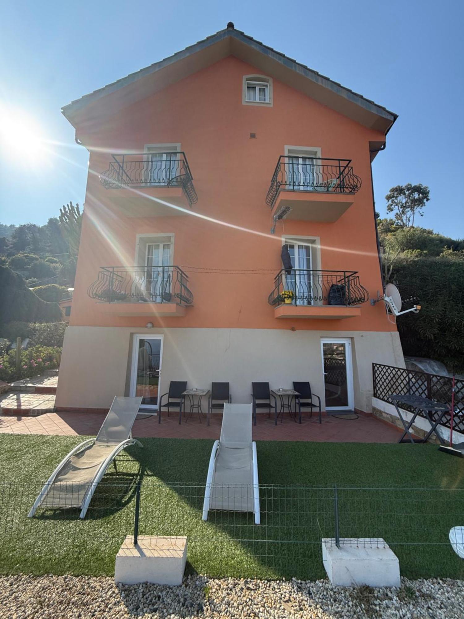 Agriturismo Un Mare di Fiori Ventimiglia Exterior foto